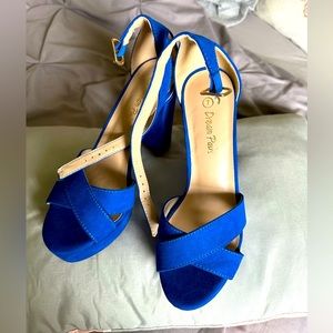 WOMEN SHOE/ BLUE , BLOCK HEEL SANDAL , UNUSED